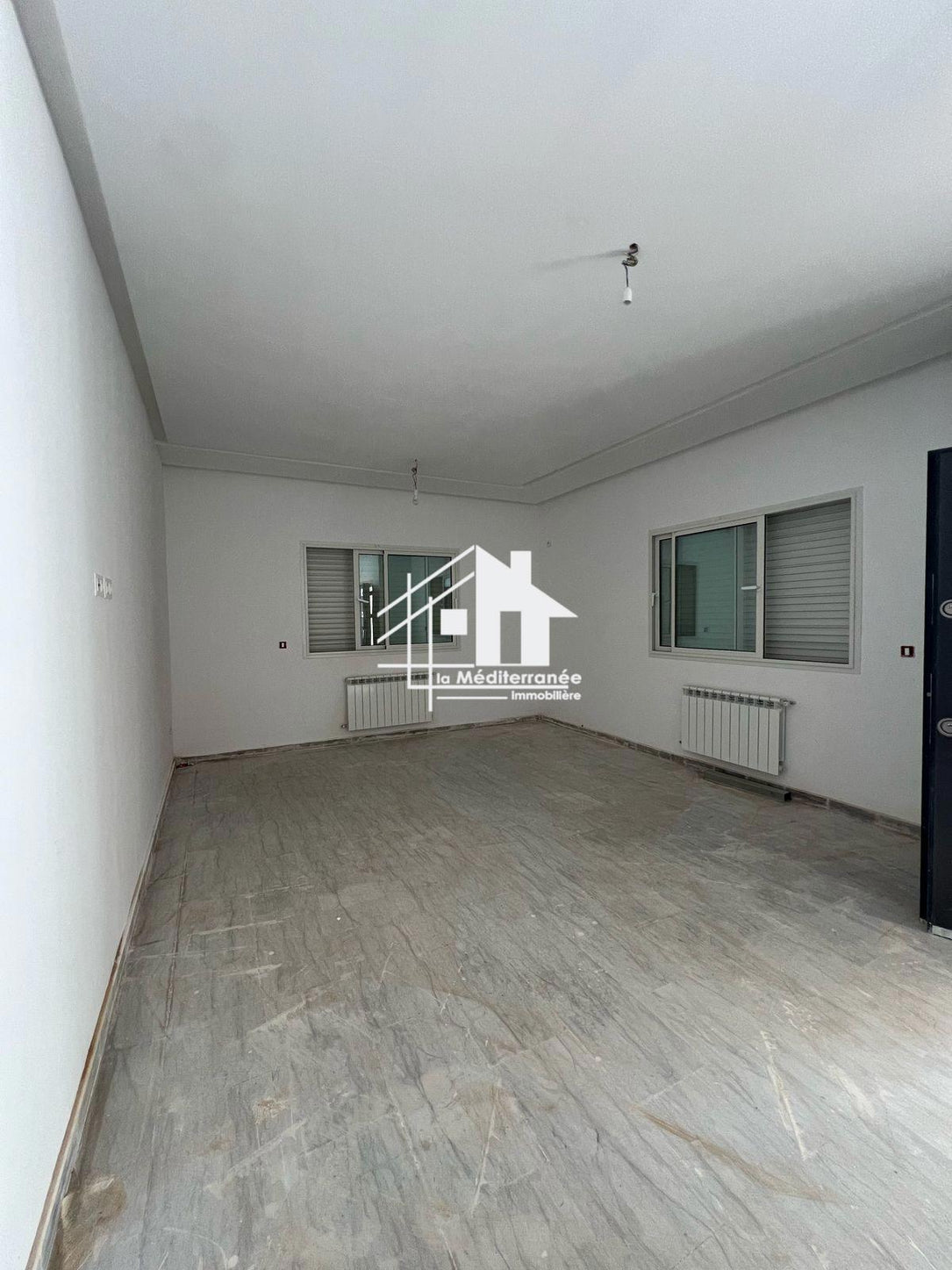 location des étages de villas s3 jamais habitée au Bardo
