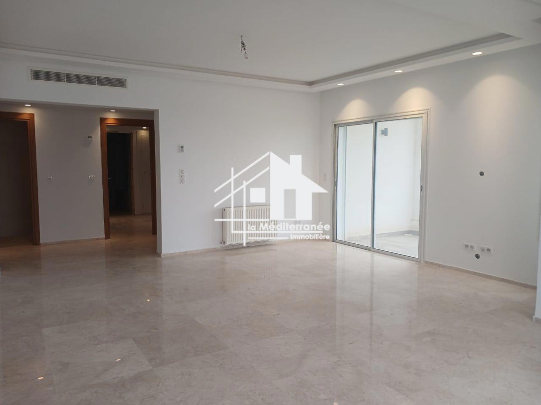 A vendre s+2 à Gammarth