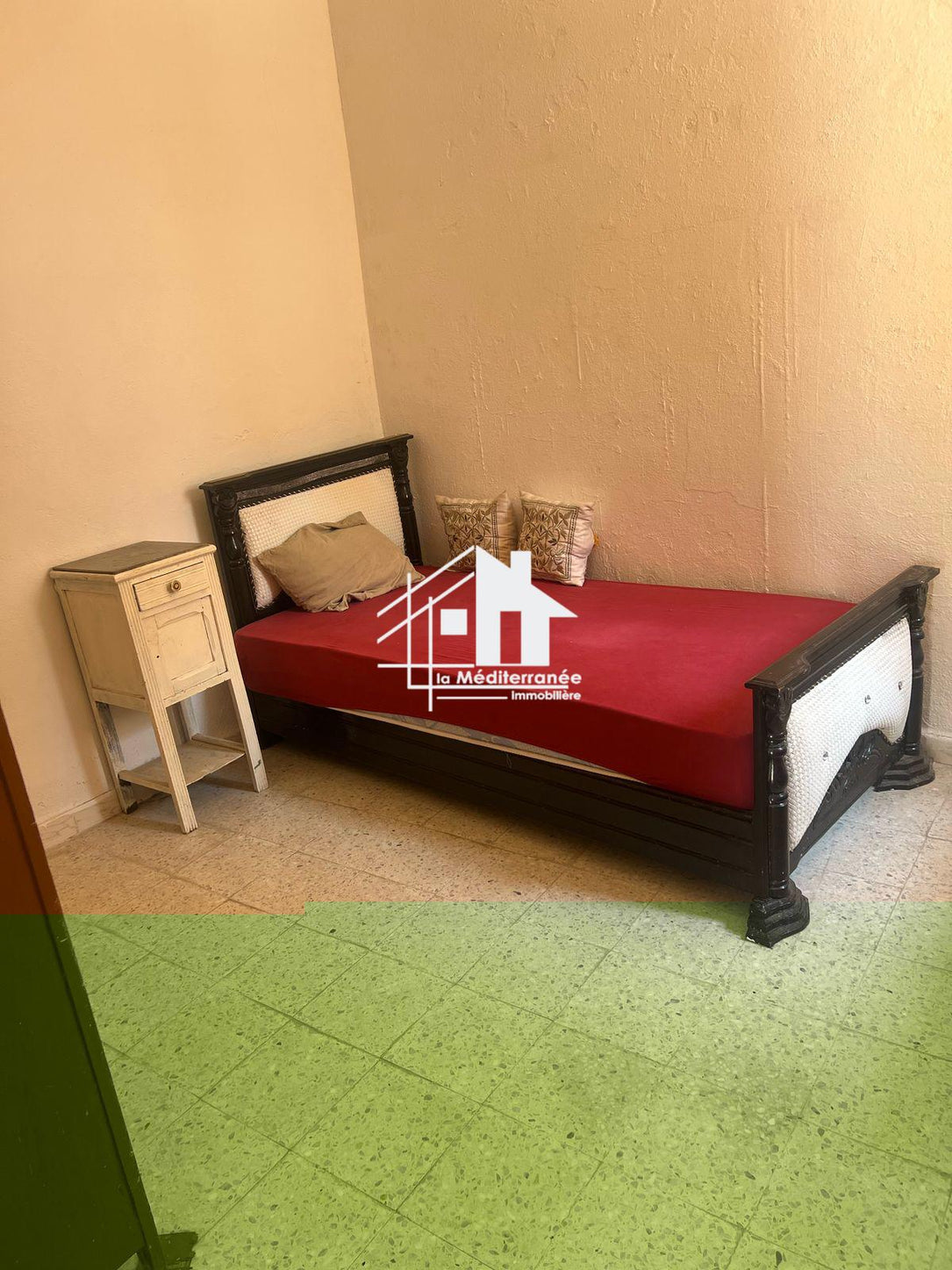 a louer un étage de villa S+2 meublé au bardo