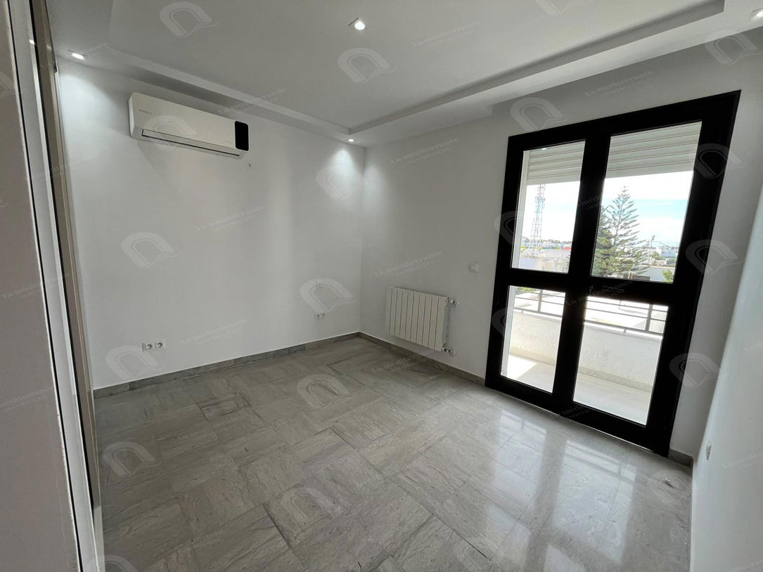 A louer duplex s+3 à La Marsa stade