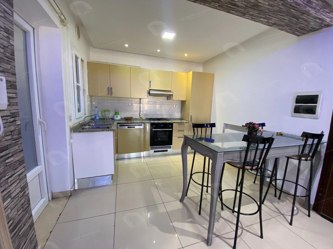 À Vendre – Appartement S+2 Meublé à Sahloul 2, Sousse