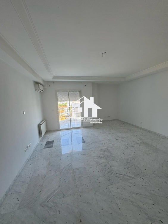 Un appartement S+3 à Jardins de Carthage