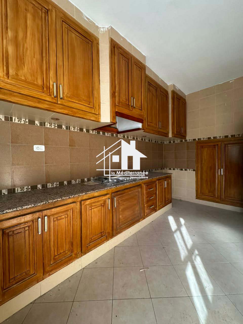 Etage de villa à Mégrine Jawhra