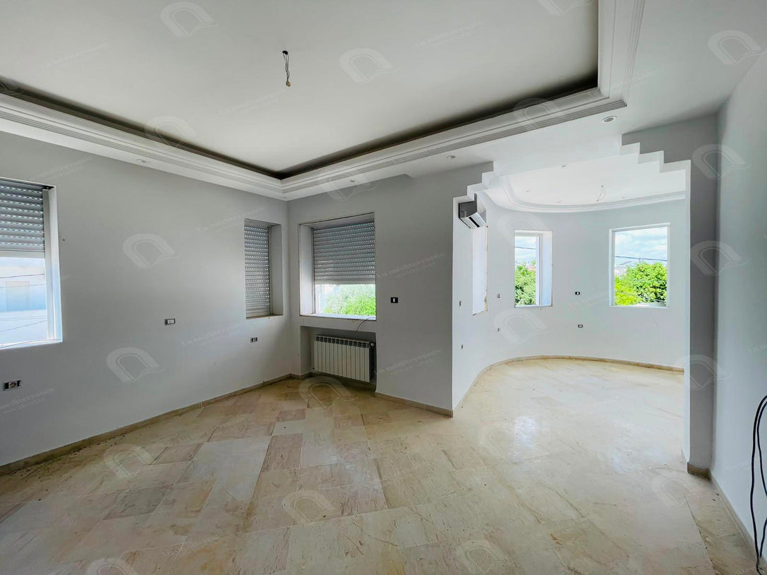 Villa a vendre à chotrana 3