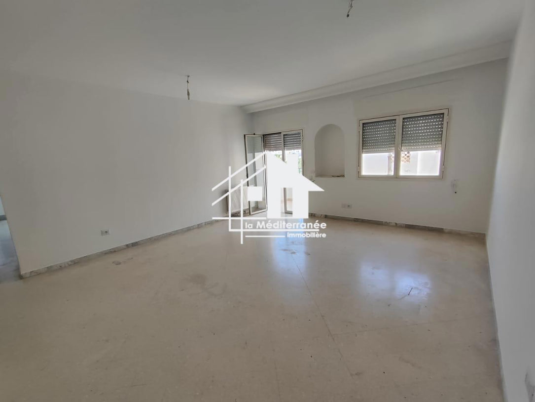 A vendre s+3 a la Soukra