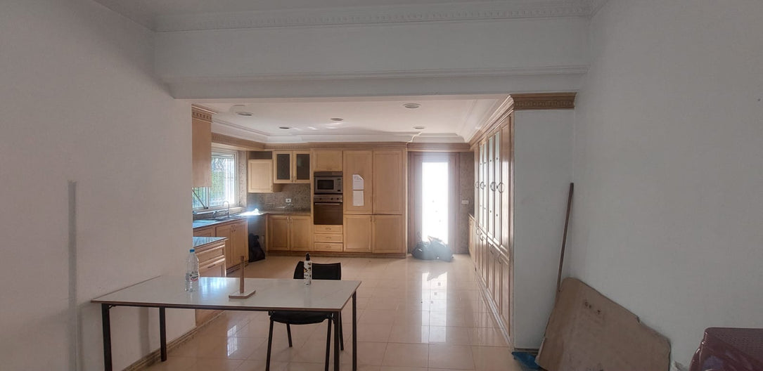 A louer villa avec piscine à l'aouina