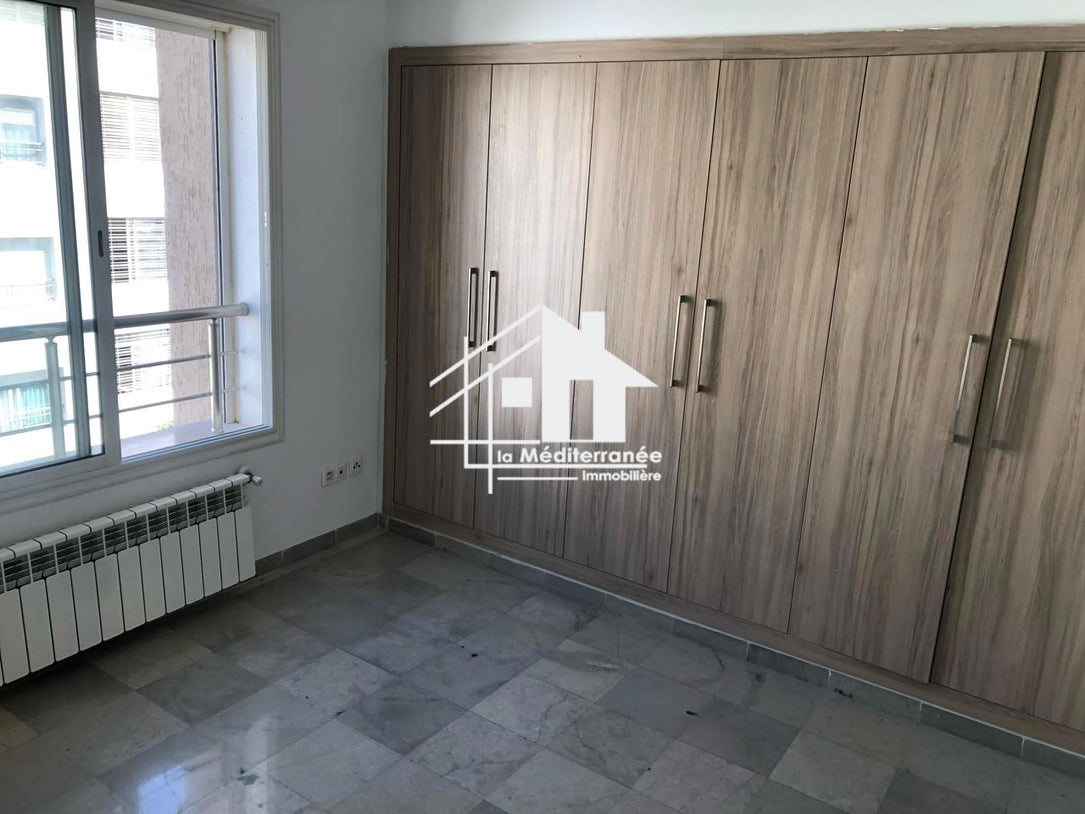 A louer appartement S+2 à Ain Zaghouan Nord