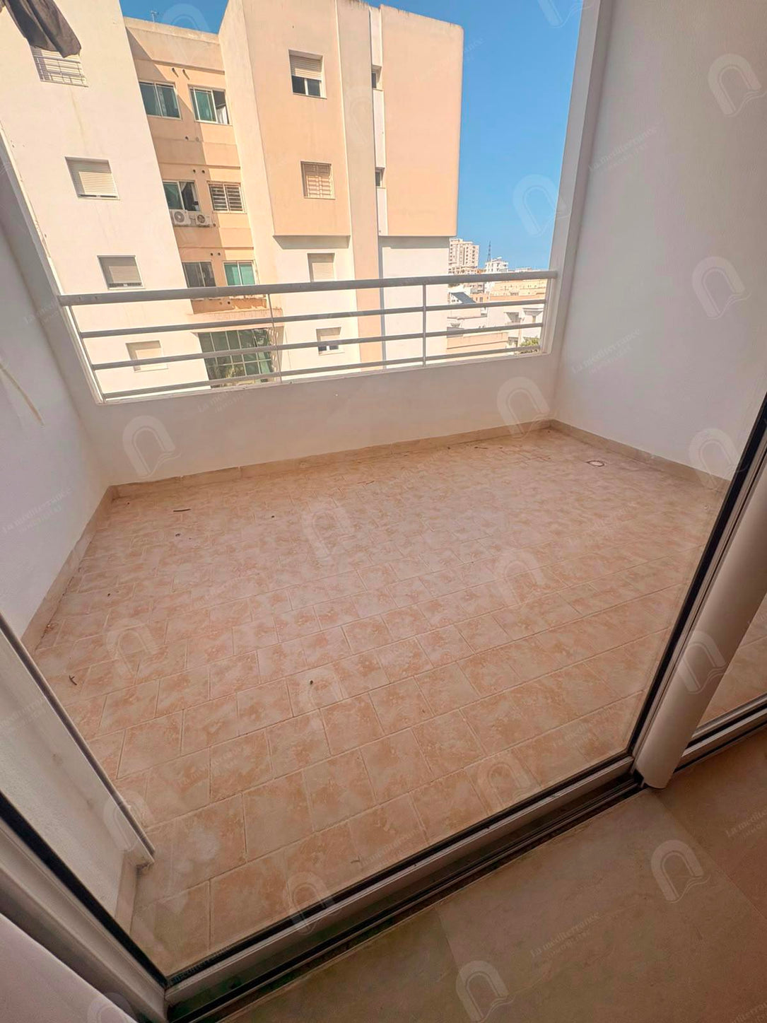 A louer un appartement s+2 à jardin d'el menzah 2