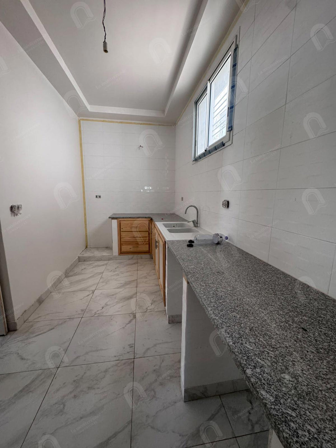 A louer un étage de villa S+3 à 20 mars