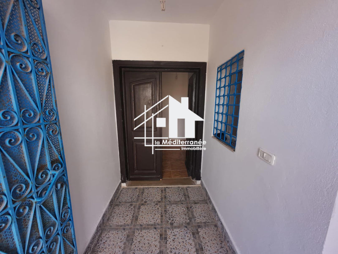 A louer étage de villa S+4 à manouba