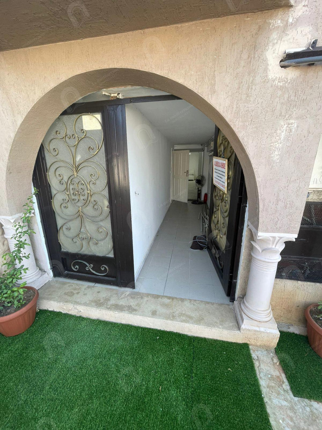 A vendre une villa 2S+1 indépendante  au bardo centre