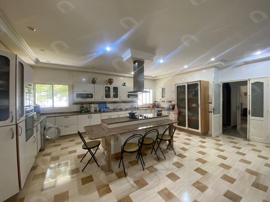 A vendre villa en s+5
