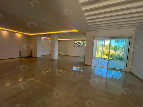 A louer Etage de Villa s+3 à Sidi abedelaziz La Marsa