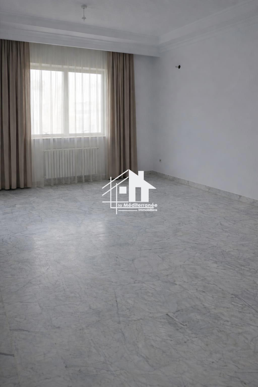 à louer un appartement s+2 haut standing