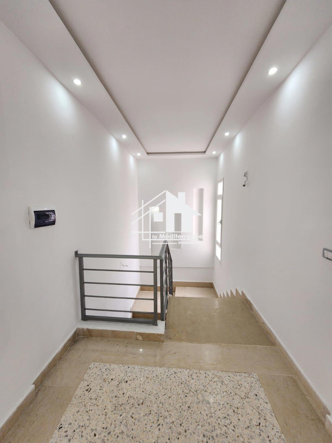 A louer villa S4 à la soukra
