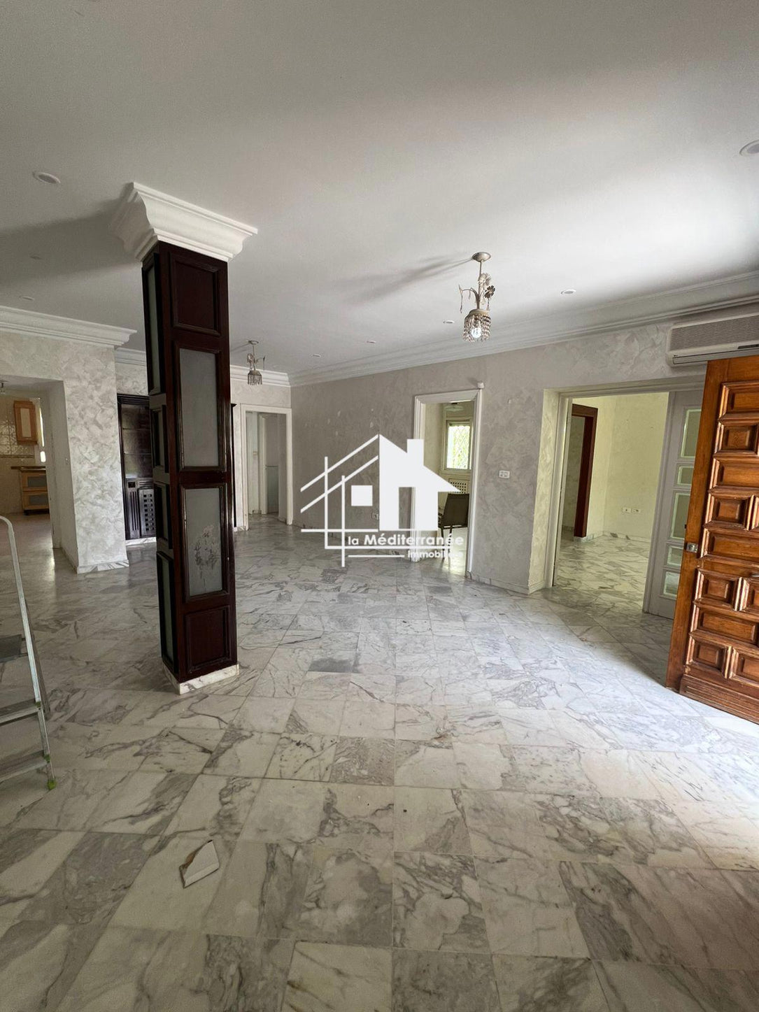 Location étage de villa s3 hst au Bardo