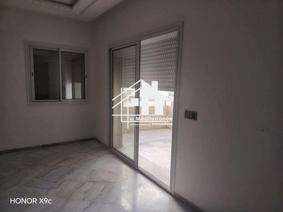 a vendre s+2 a jardin d'el menzah 2