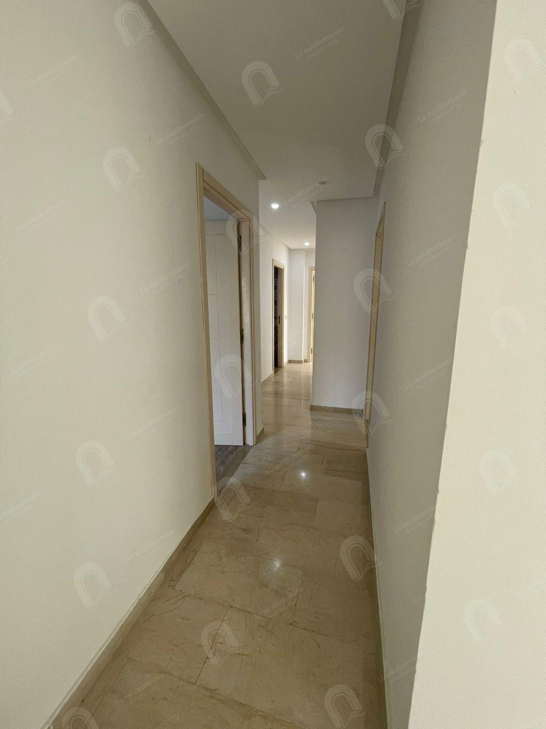 A louer un appartement s+3 à jardin d'el menzah 1