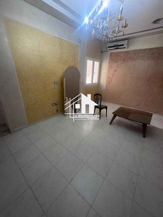 A louer rez de chausée s+2 au bardo lahnaya