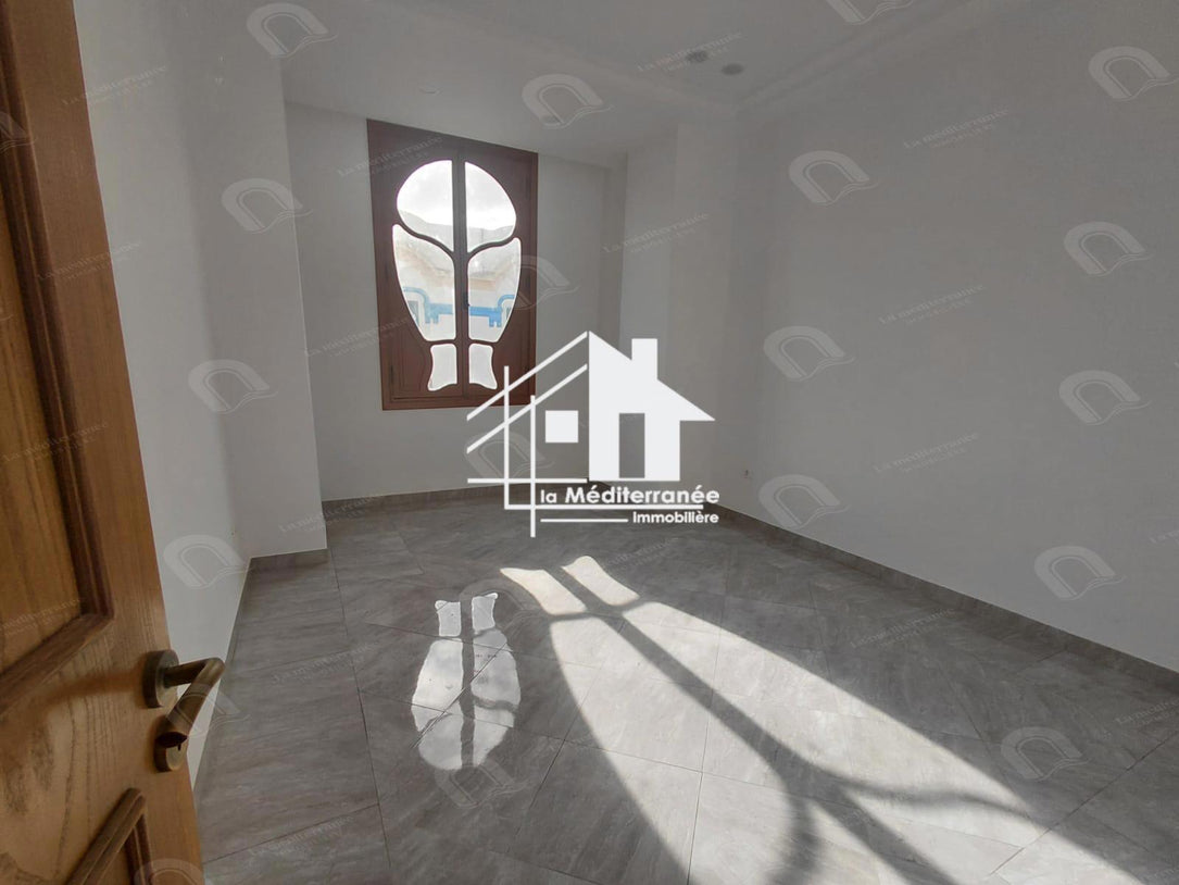 A louer bureaux neuf h3/h4 au centre ville Tunis