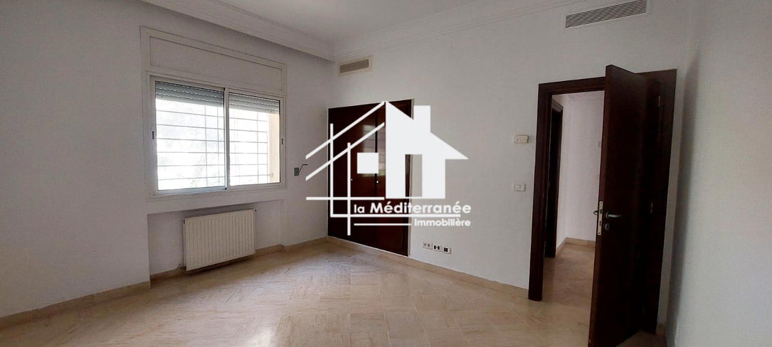 appartement S+3 RDC