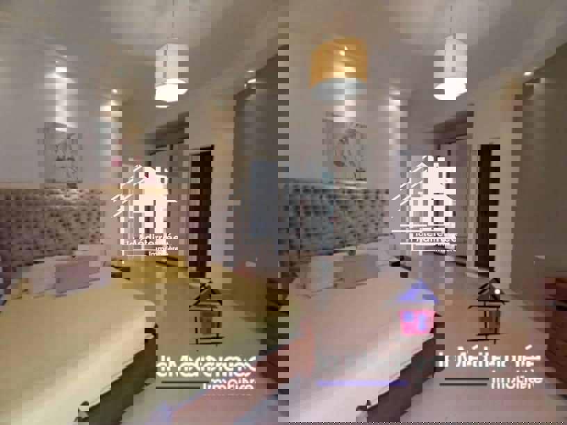 A louer Etage de villa s+4 Hamem Chatt
