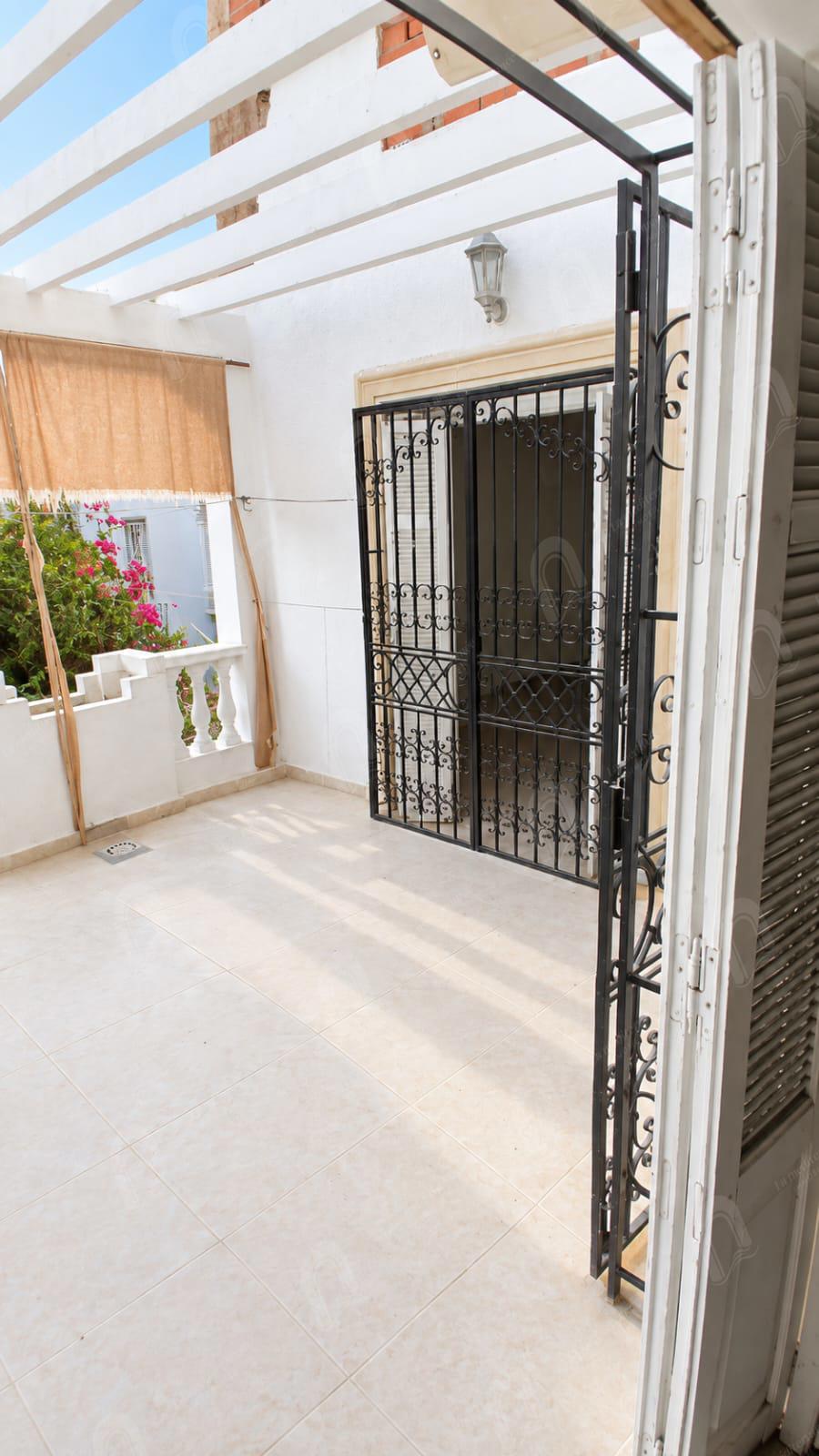 A louer un appartement S+2 à khaznadar