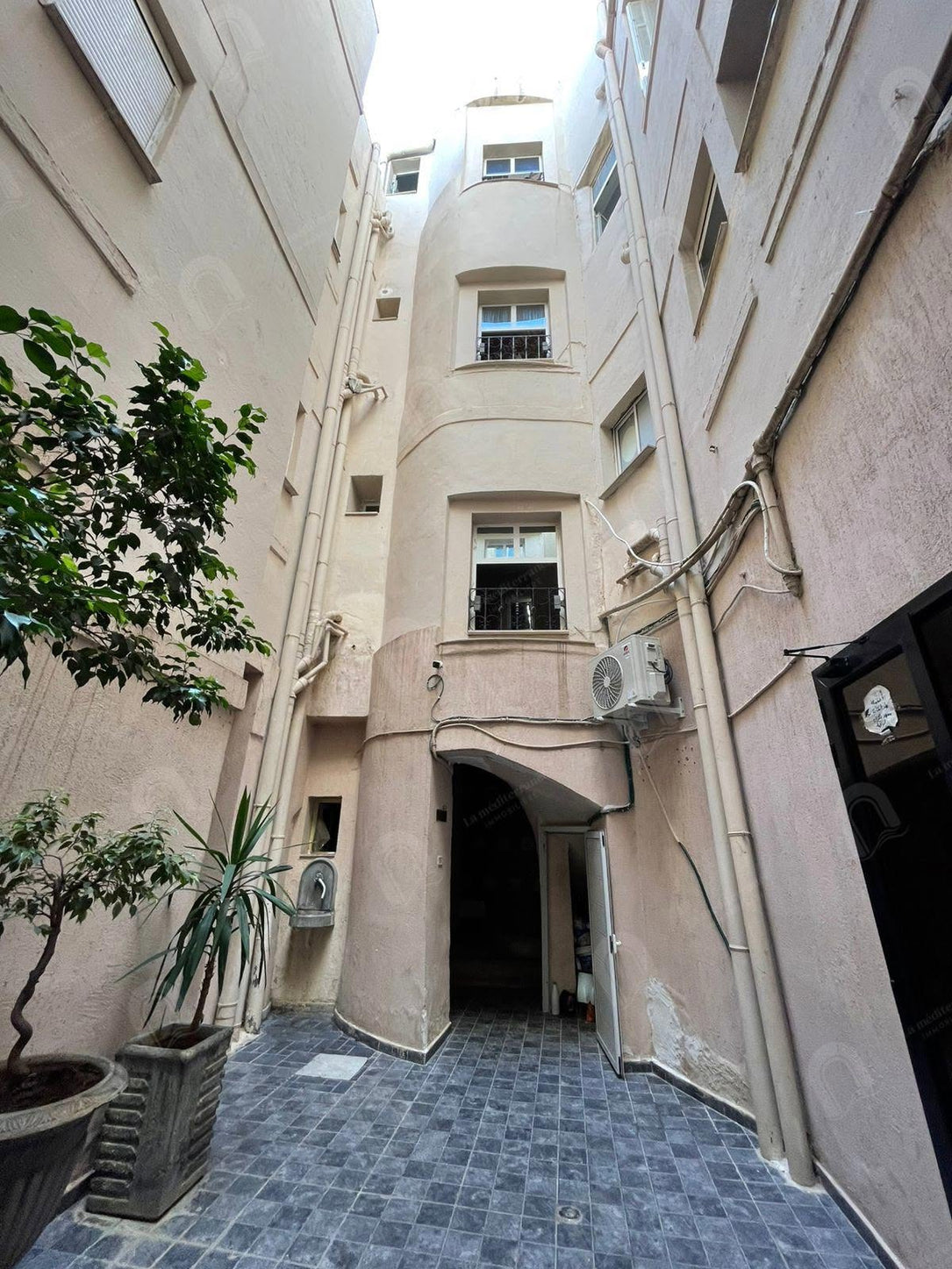 A louer appartement S+2 au passage