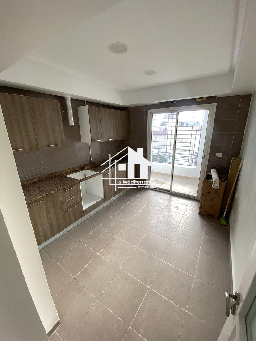 A louer appartement S+3 au bardo 2 Ras Tabia