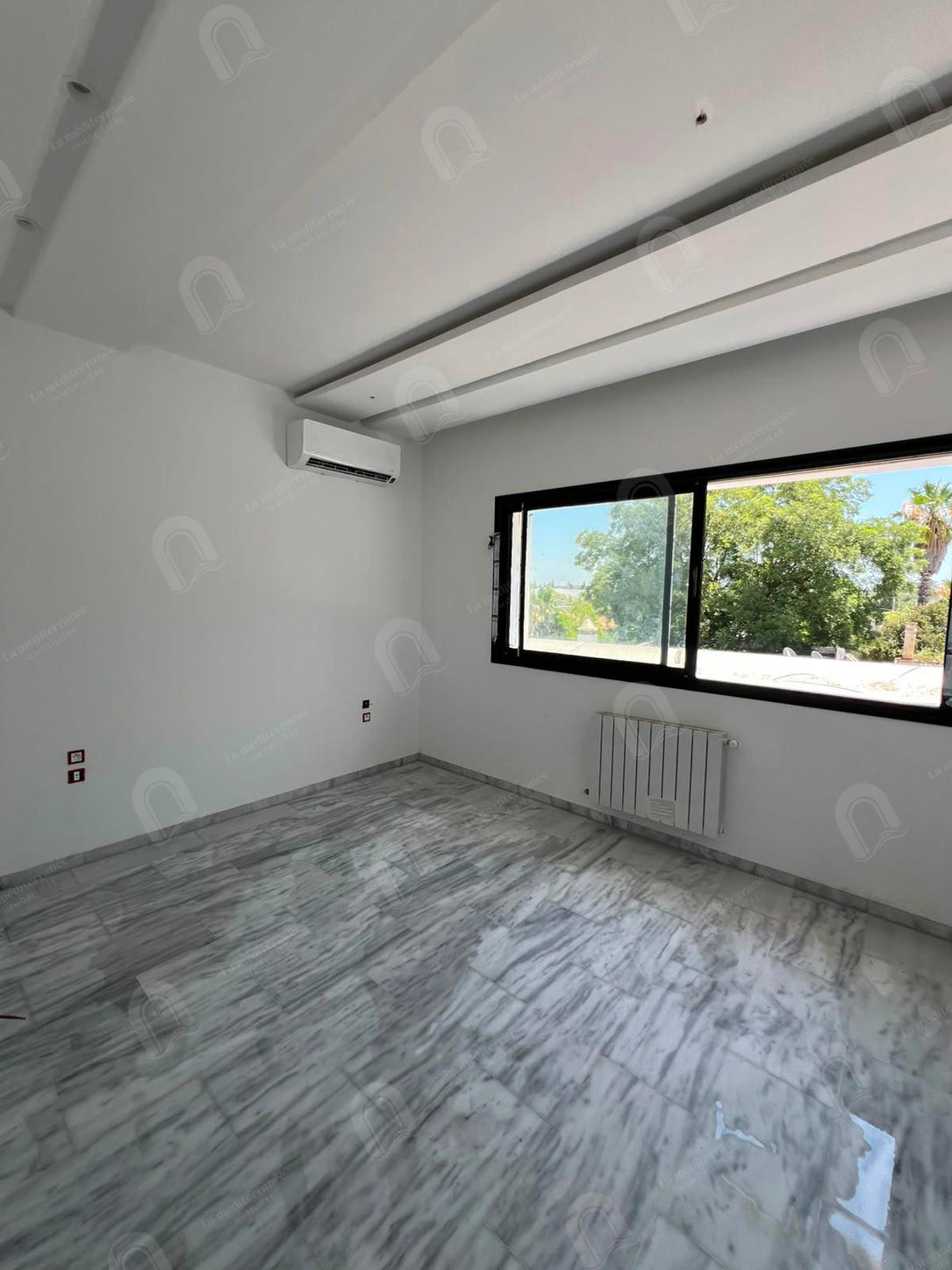 A vendre duplex S3 avec piscine à la soukra