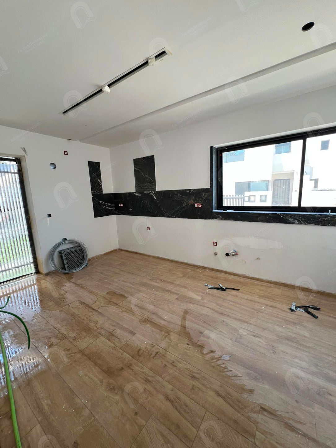 A vendre duplex S3 avec piscine à la soukra
