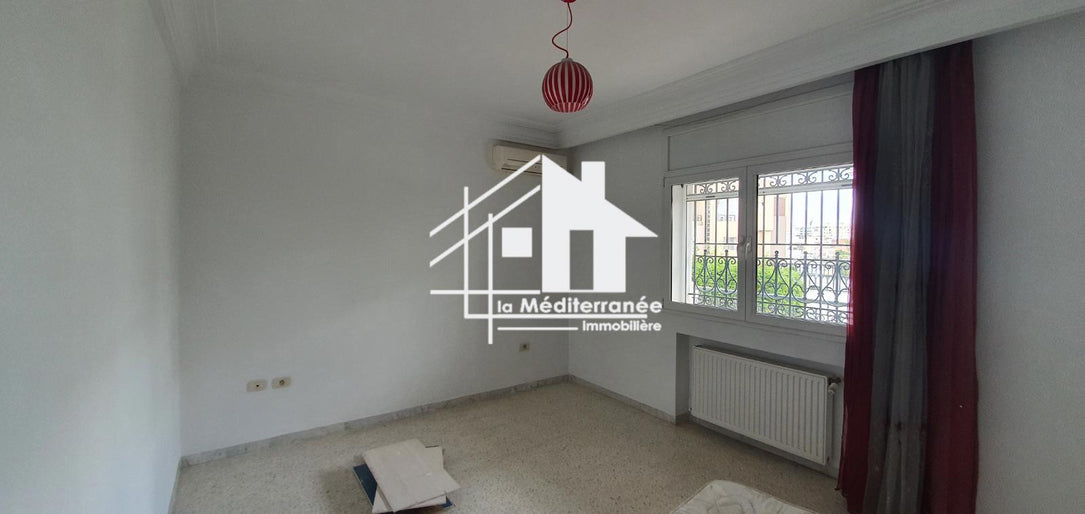 A louer un appartement s+2 à jardin d'el menzah 2