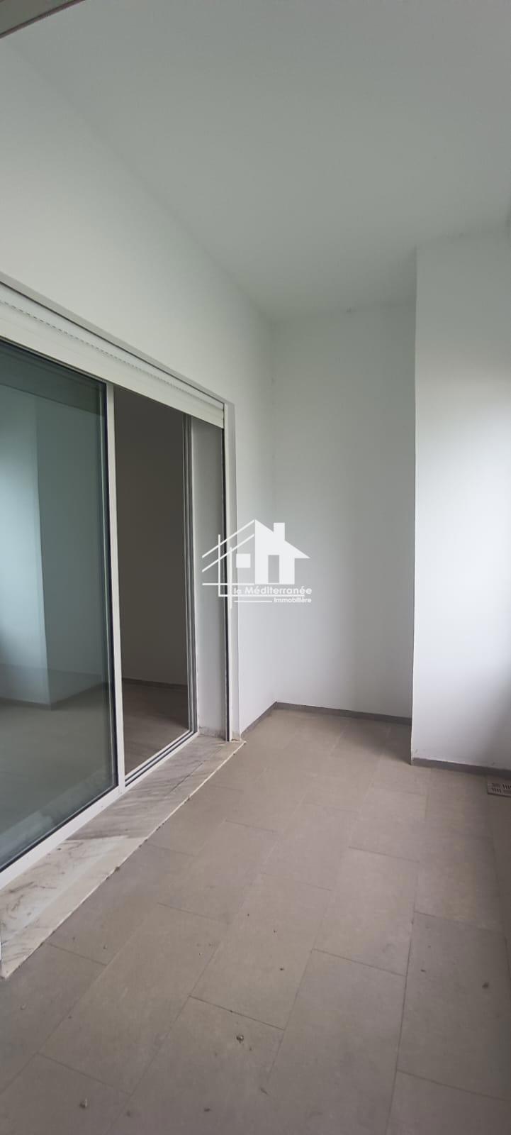 A vendre un S+3 de 175m2 direct promoteur