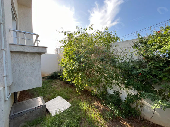 À louer S2  vide ou meublé avec jardin au RDC  route du Relais