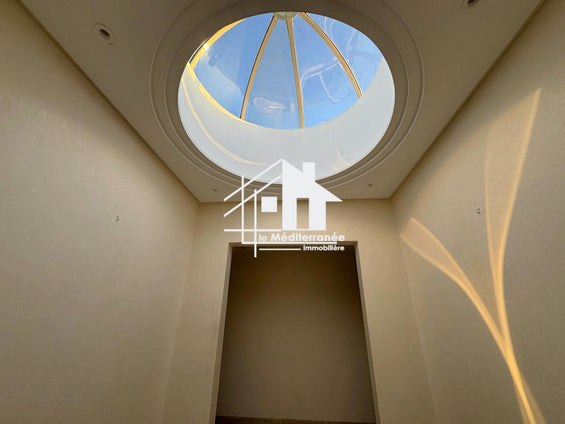 Une villa S+5 aux Berges Du Lac 2