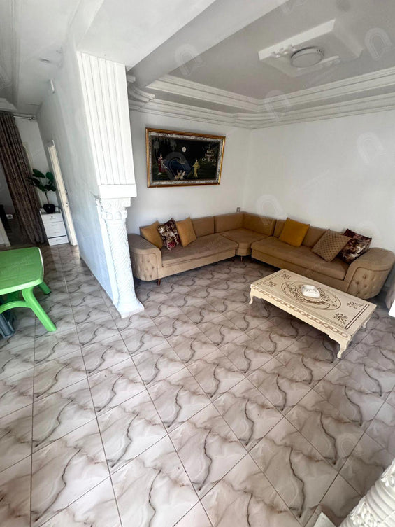 A louer étage de villa S+2 meublé au Bardo