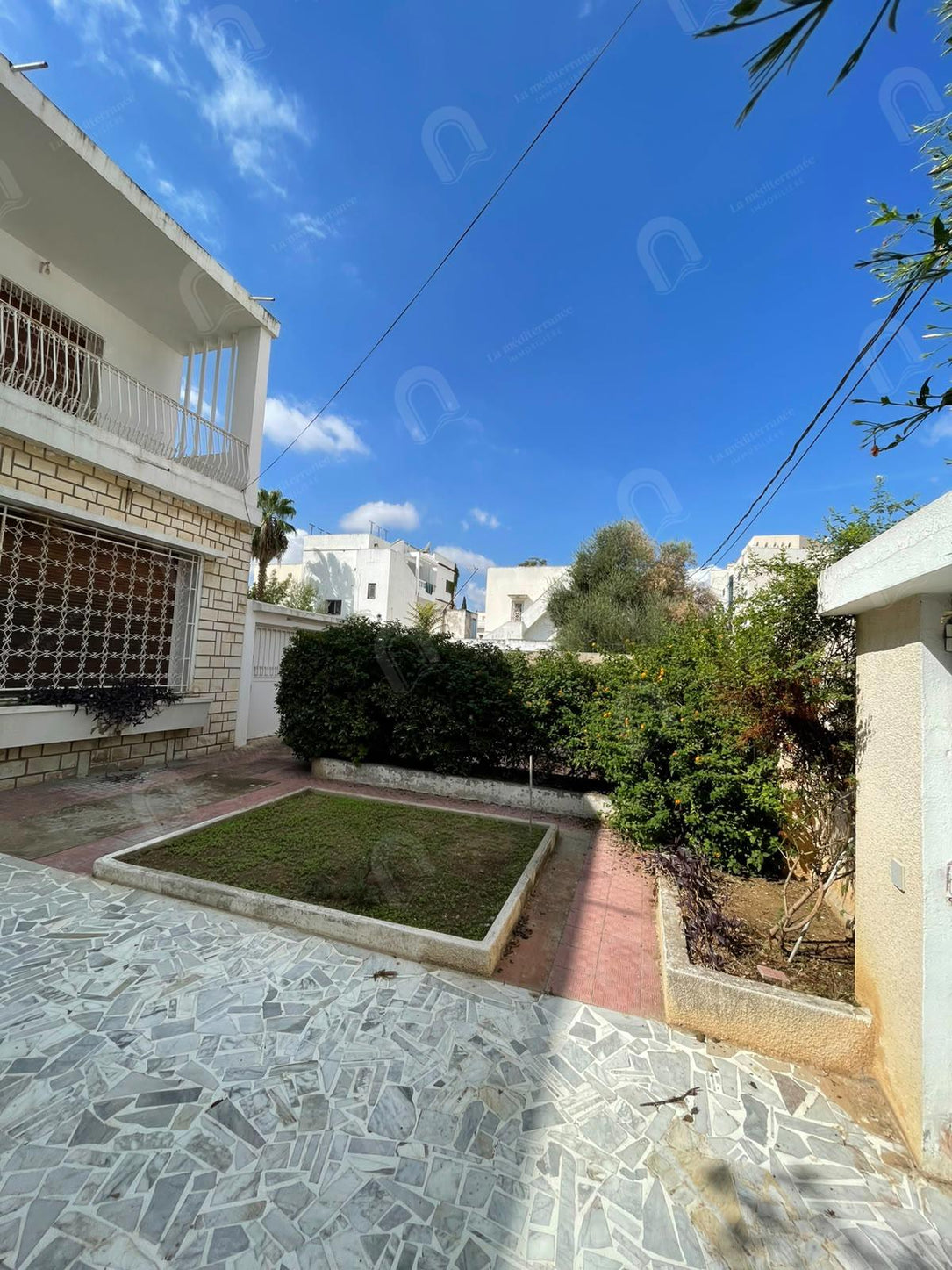 A vendre villa S+6 au coeur de bardo