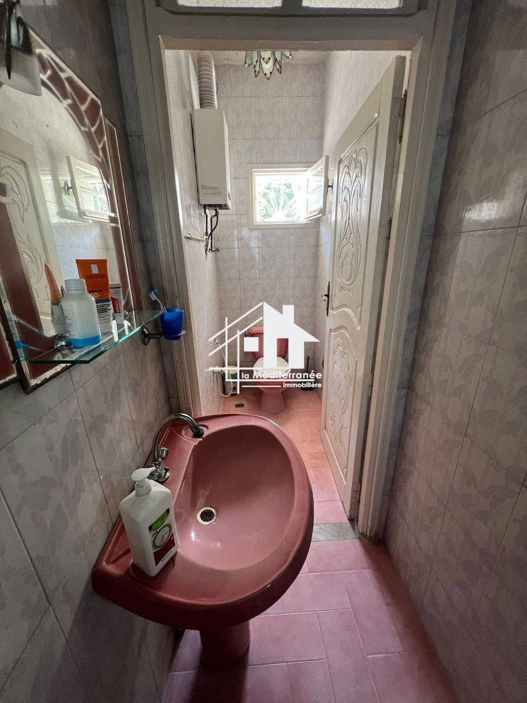 A louer étage de villa s2 à Ksar Said