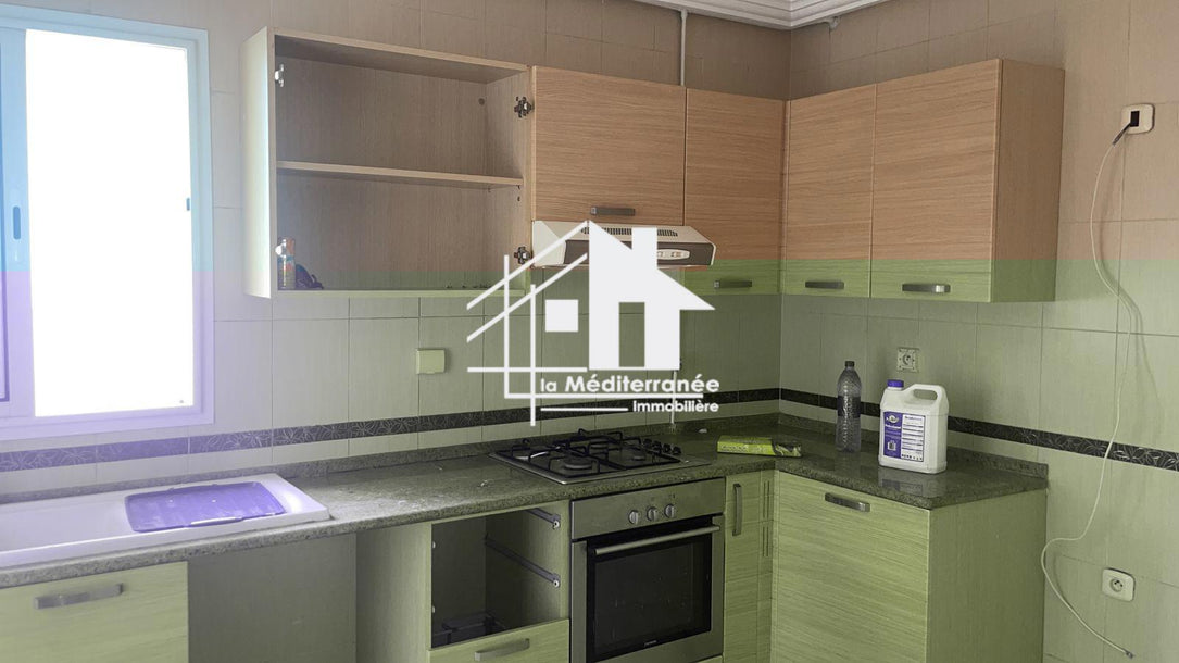 A vendre Appartement S+2 à Ennasr