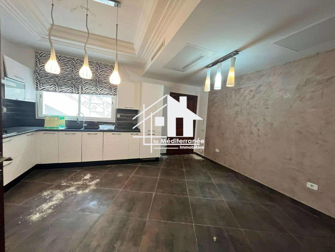 A louer une villa S+4 à Gammarth supérieur