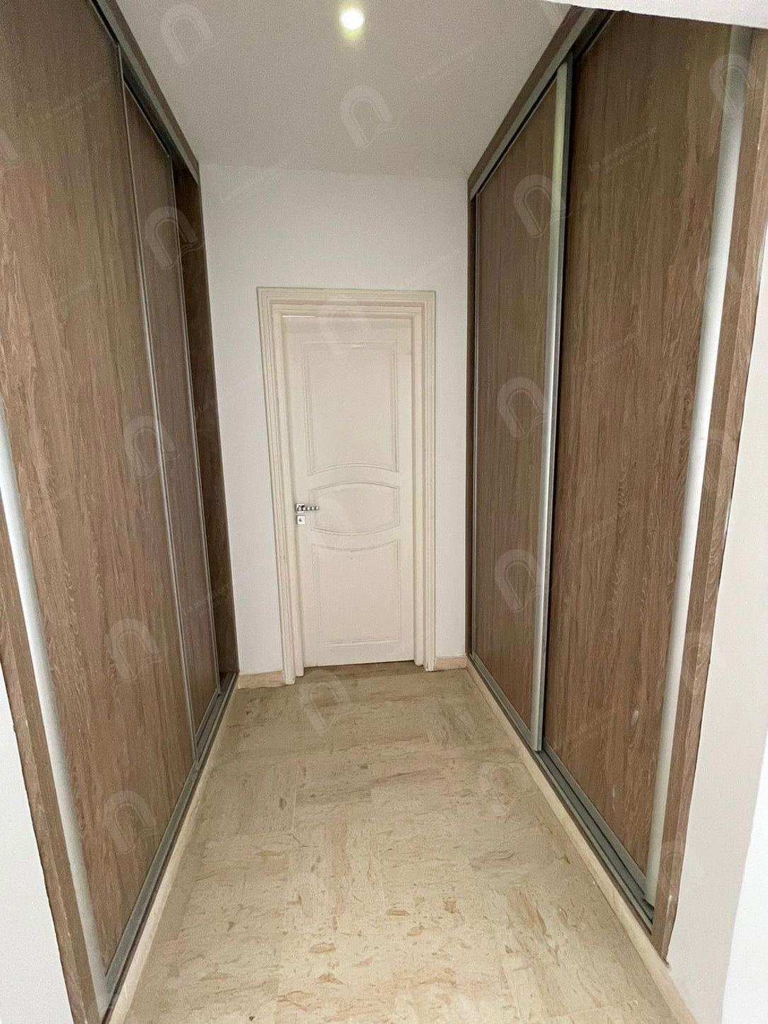 à louer un appartement s+4 aux jardins d'el menzah 2