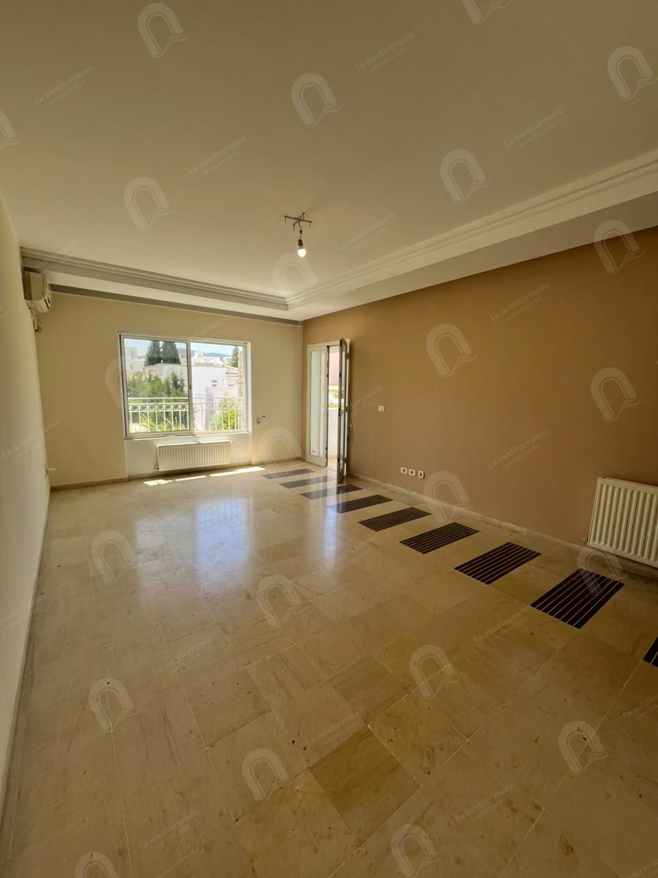 A louer un Appartement S+3