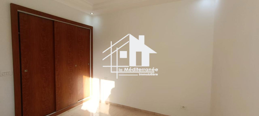 A louer appartement S+3 à Ain Zaghouan