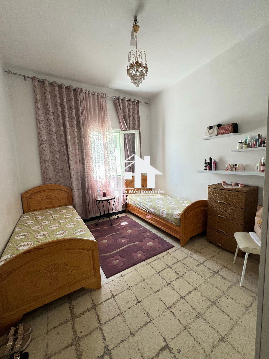 À vendre villa avec deux appartements,studio et jardin à saint clément bardo