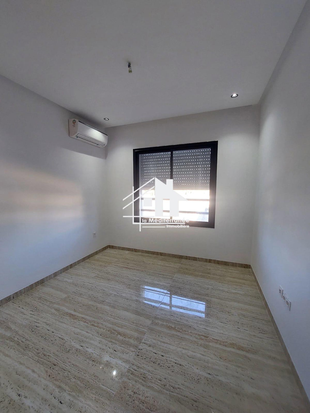 A louer S2 jamais habité à la soukra