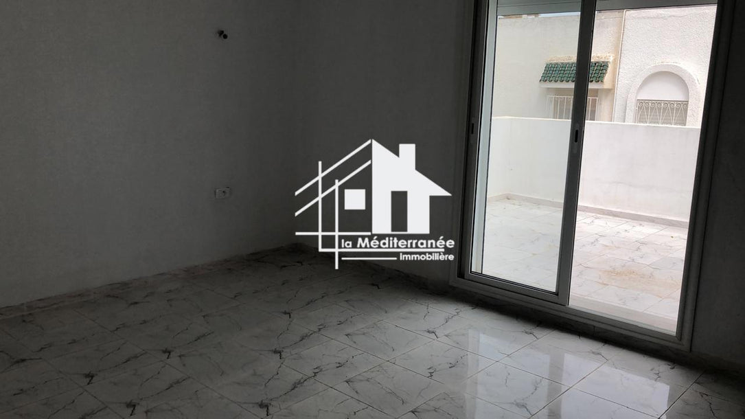 A louer s+2 Route Gammarth