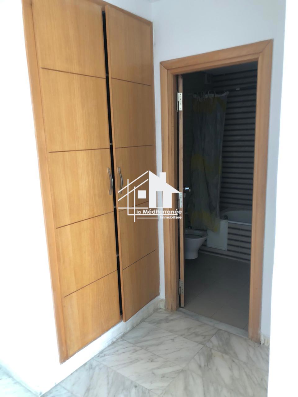 A louer un appartement s+1à cite el Fawez