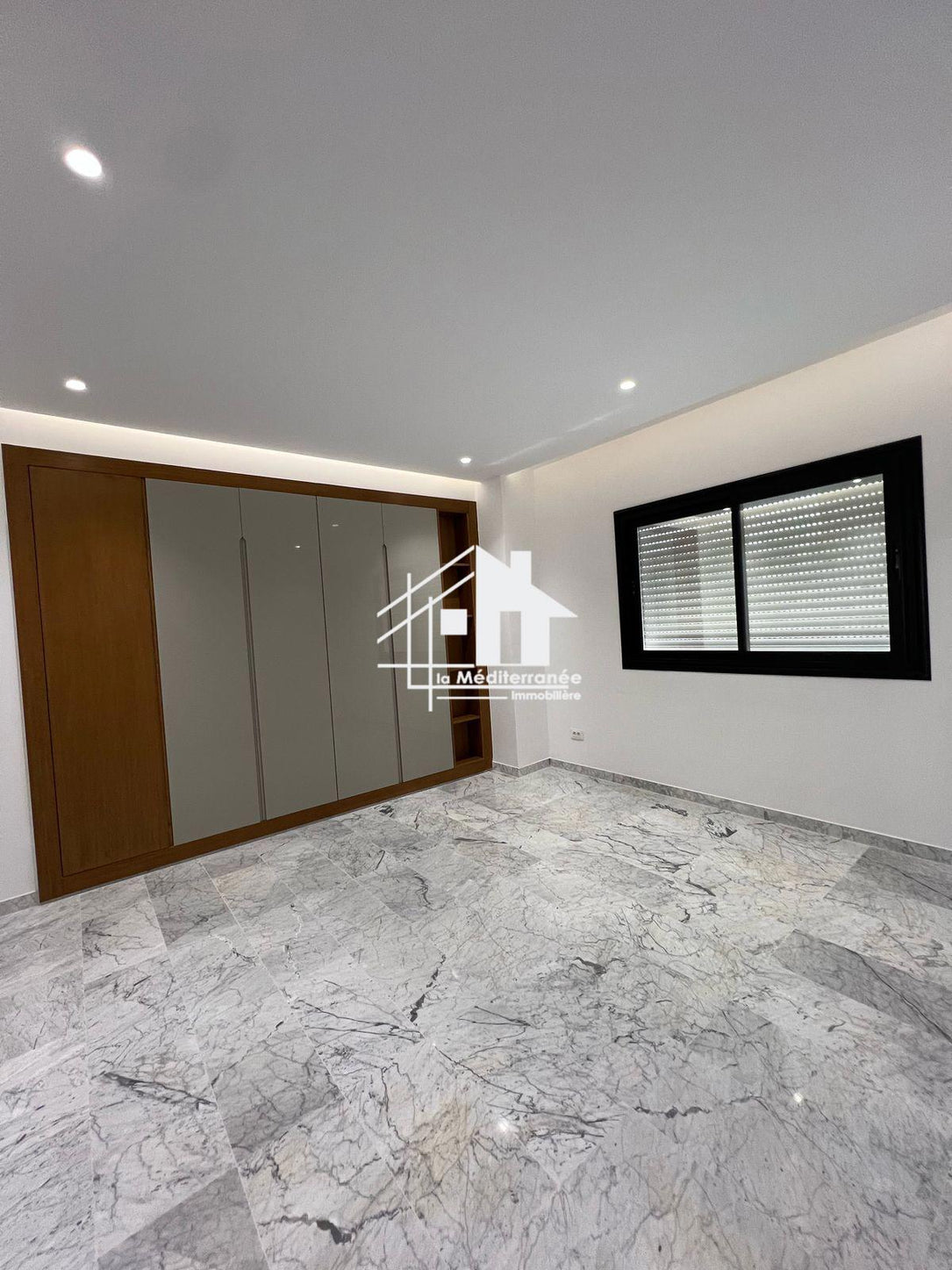 A louer appartement S+3 au Bardo