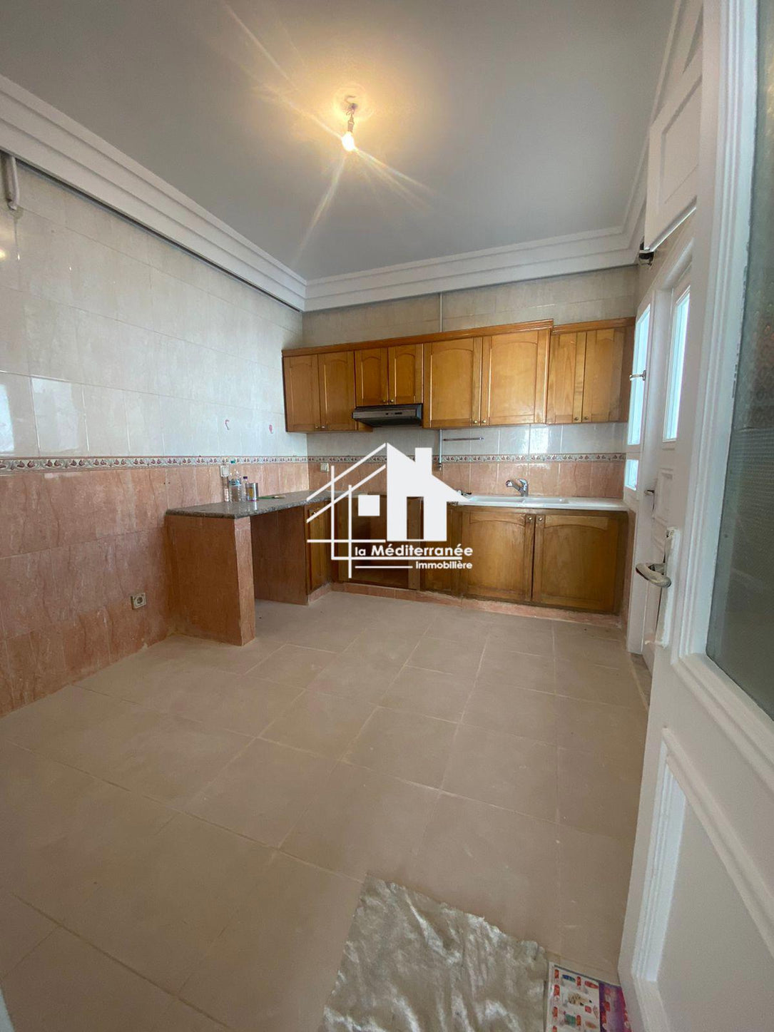 A louer appartement S+3 à Ennassr