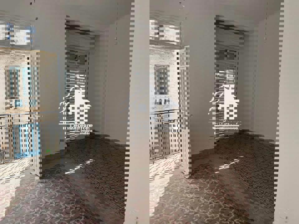 A louer appartement S+2 à centre ville Tunis